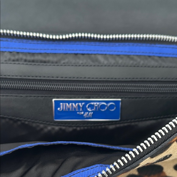 Leopard Print Clutch with Black Accent - Picture 4 of 6